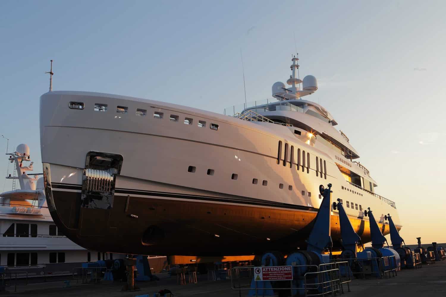 Benetti-FB268-SEASENSE_launch2-1500x1000