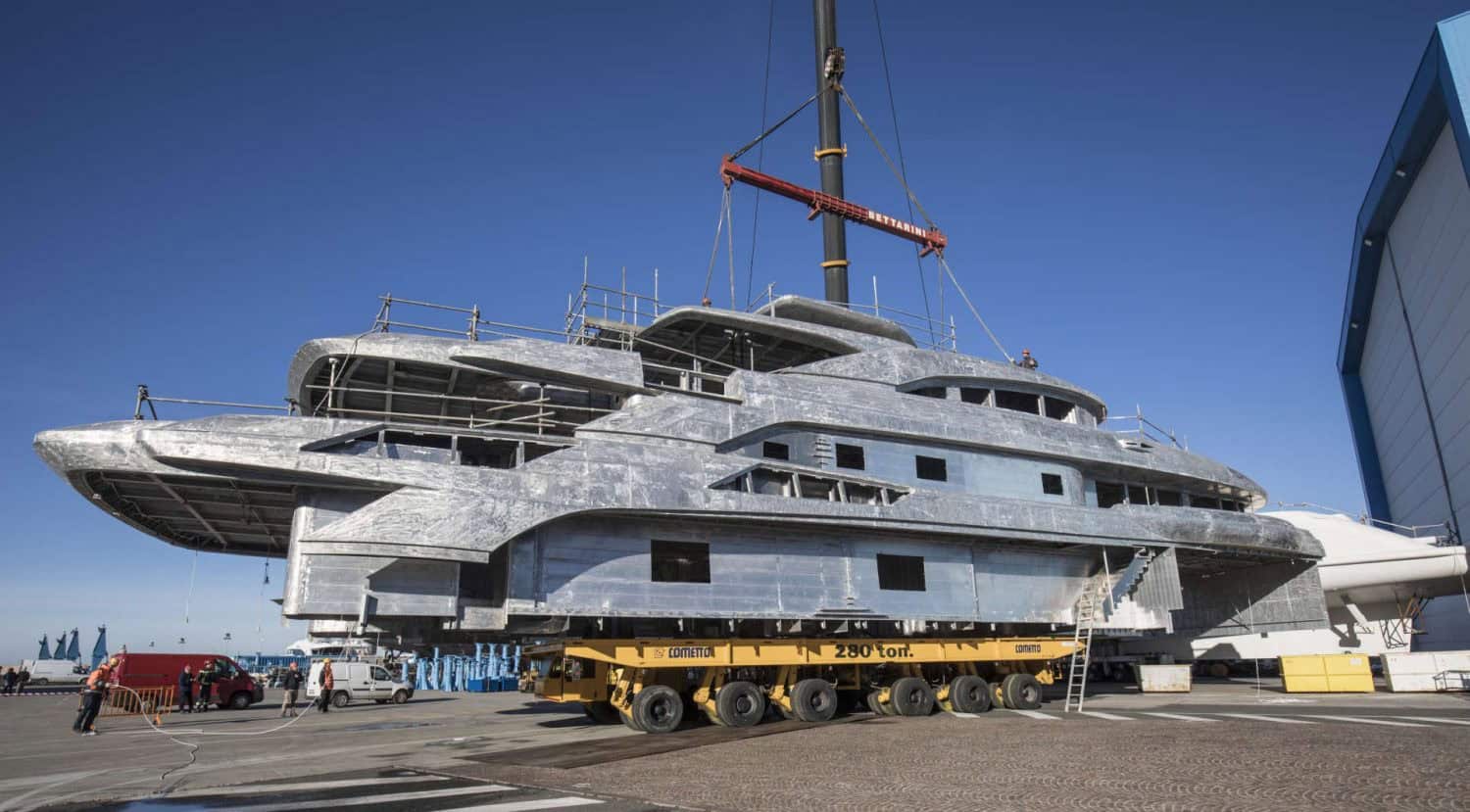 Benetti-FB274-hull-and-superstructure-have-now-bee (1)