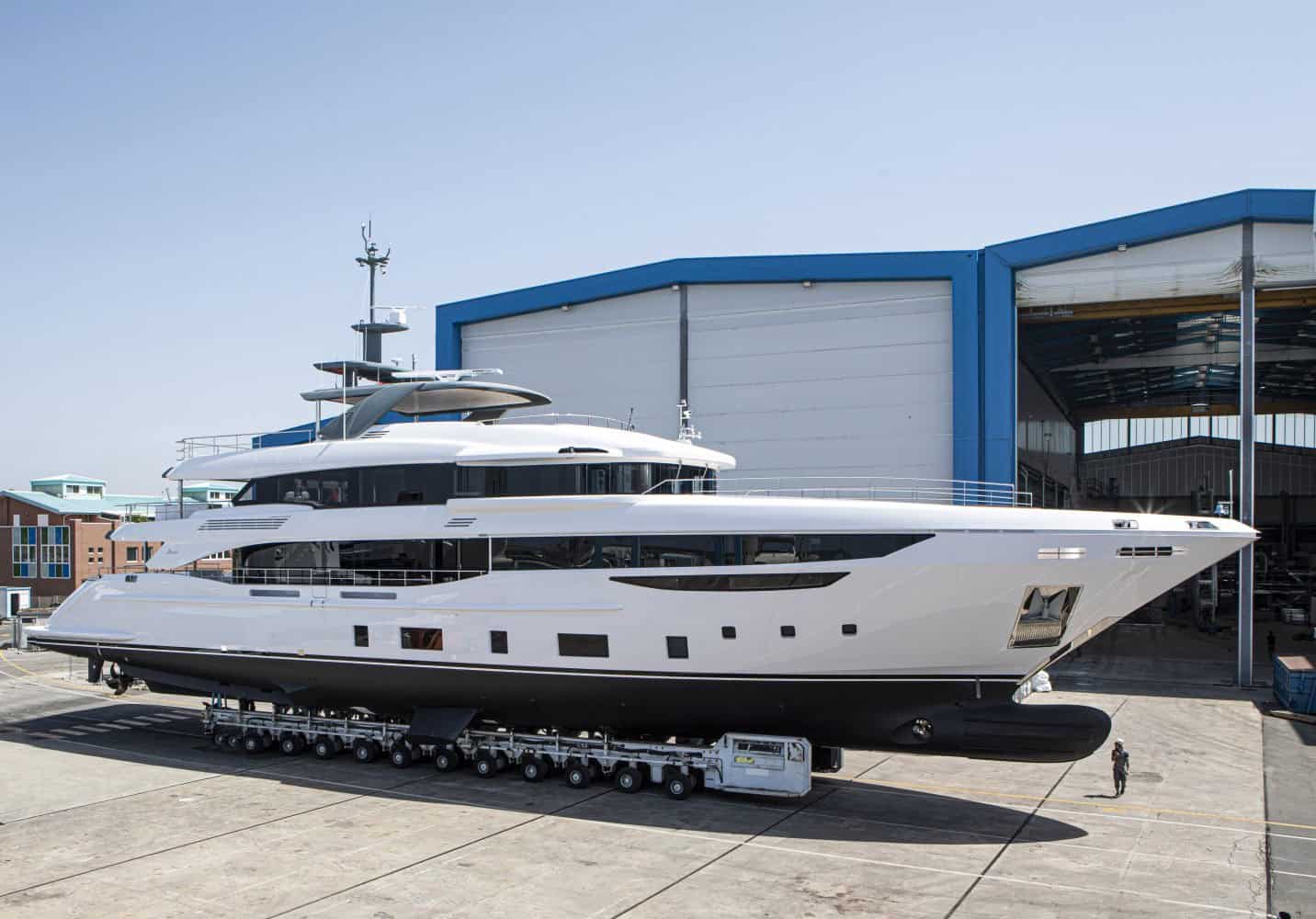 Benetti-Diamond-145-BP002-launch-1432x1000