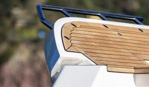 Benetti-Yachts-Oasis-34M-Exteriors-Carousel-01-Wings