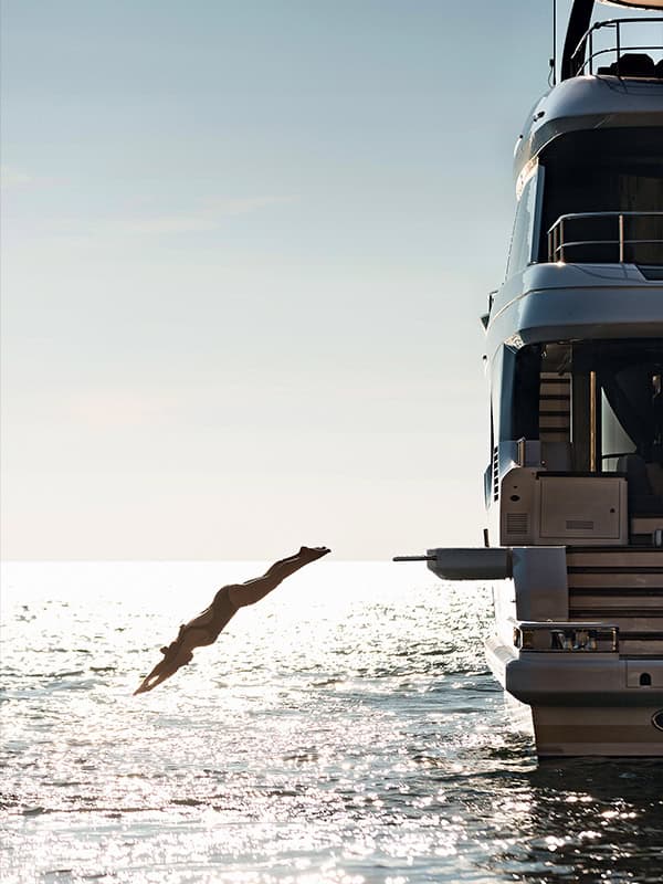 Benetti-Yachts-Oasis-34M-Exteriors-Marine-Beauty-02