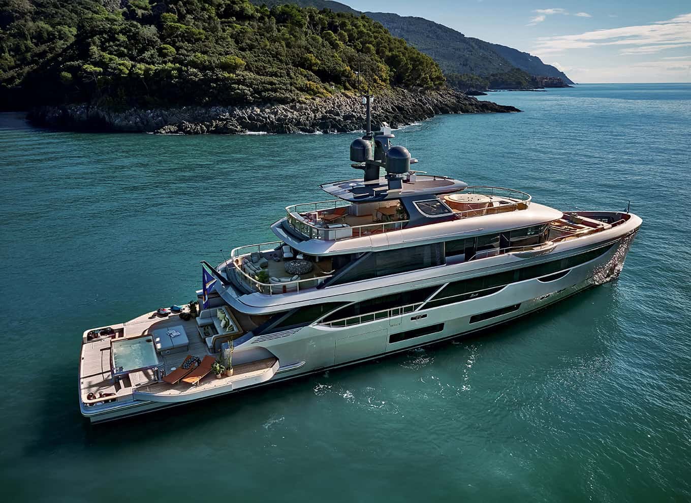 Benetti-Yachts-Oasis-40M-Card