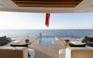 06.Benetti-Master-Fullscreen-oasis_deck