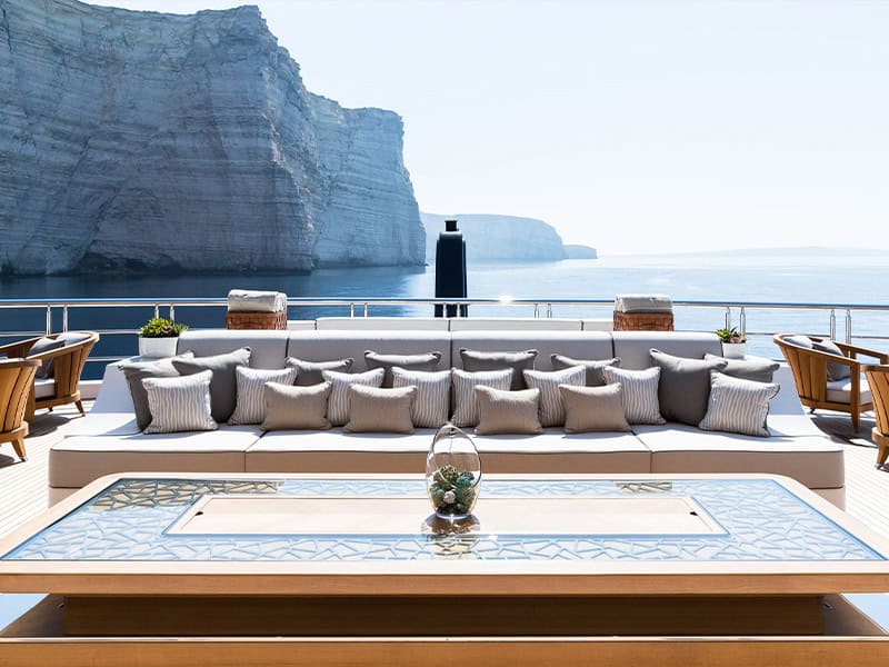 Benetti-Yachts-Custom-Lana-Exteriors-04-01