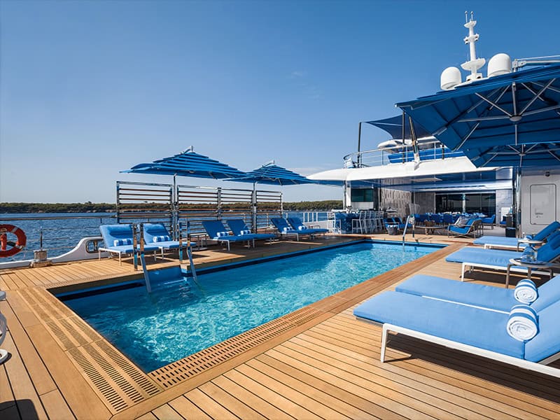 Benetti-Yachts-Custom-Seasense-Exteriors-01-02