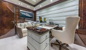 Benetti-Yachts-Custom-Spectre-Interiors-05-Carousel-03-Studio