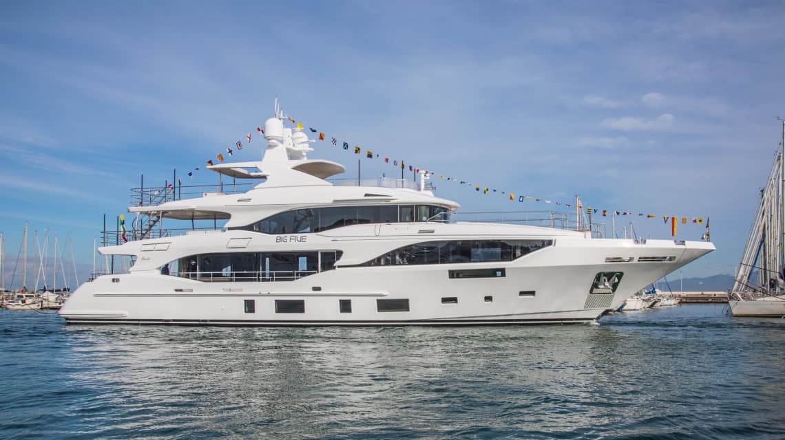 Benetti-Mediterraneo-116-BM005-MY-Big-Five-hi-res