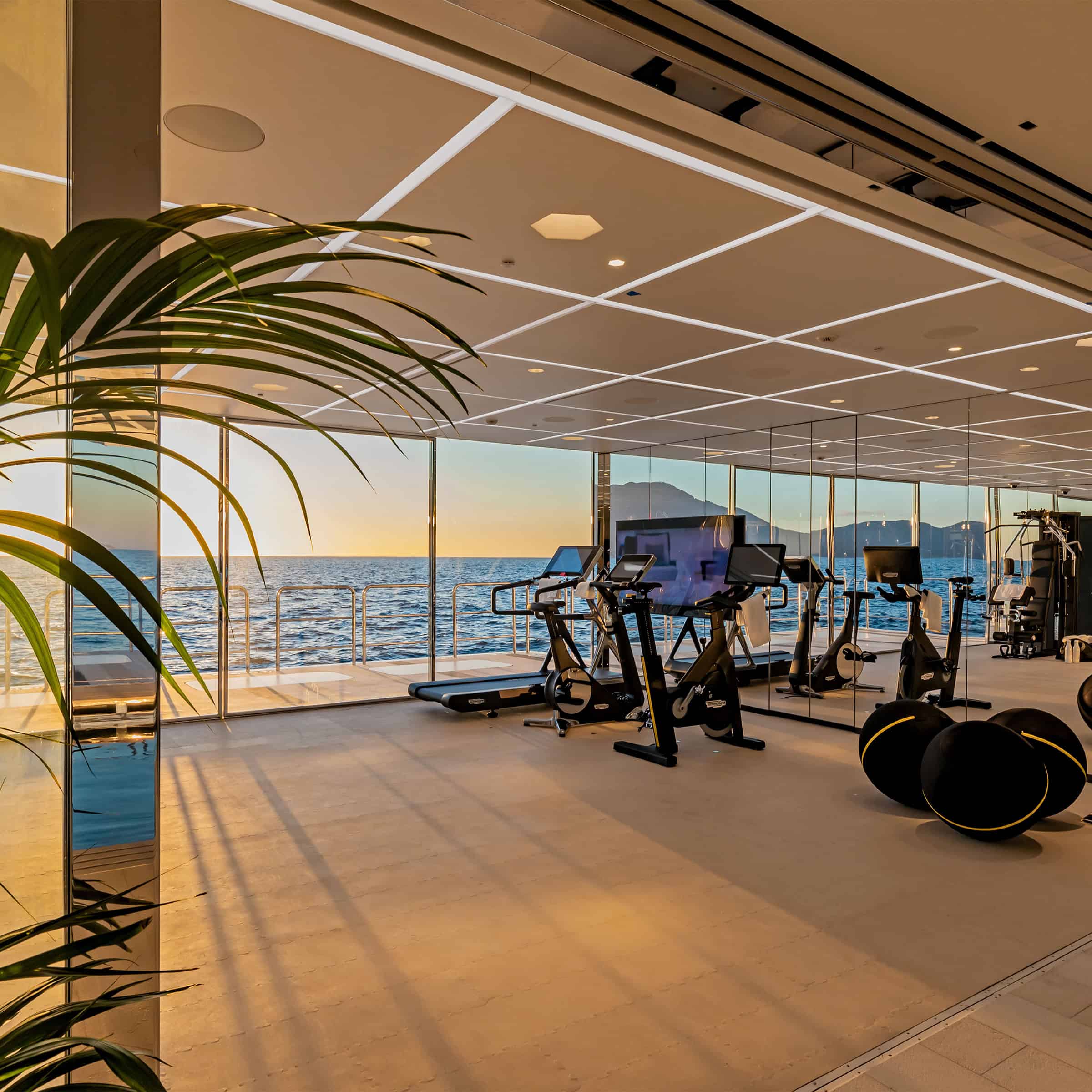 Benetti-Yachts-Custom-02-Personalized-Design-Concept