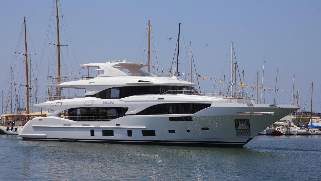 Benetti_BM002_Mediterraneo116_launch