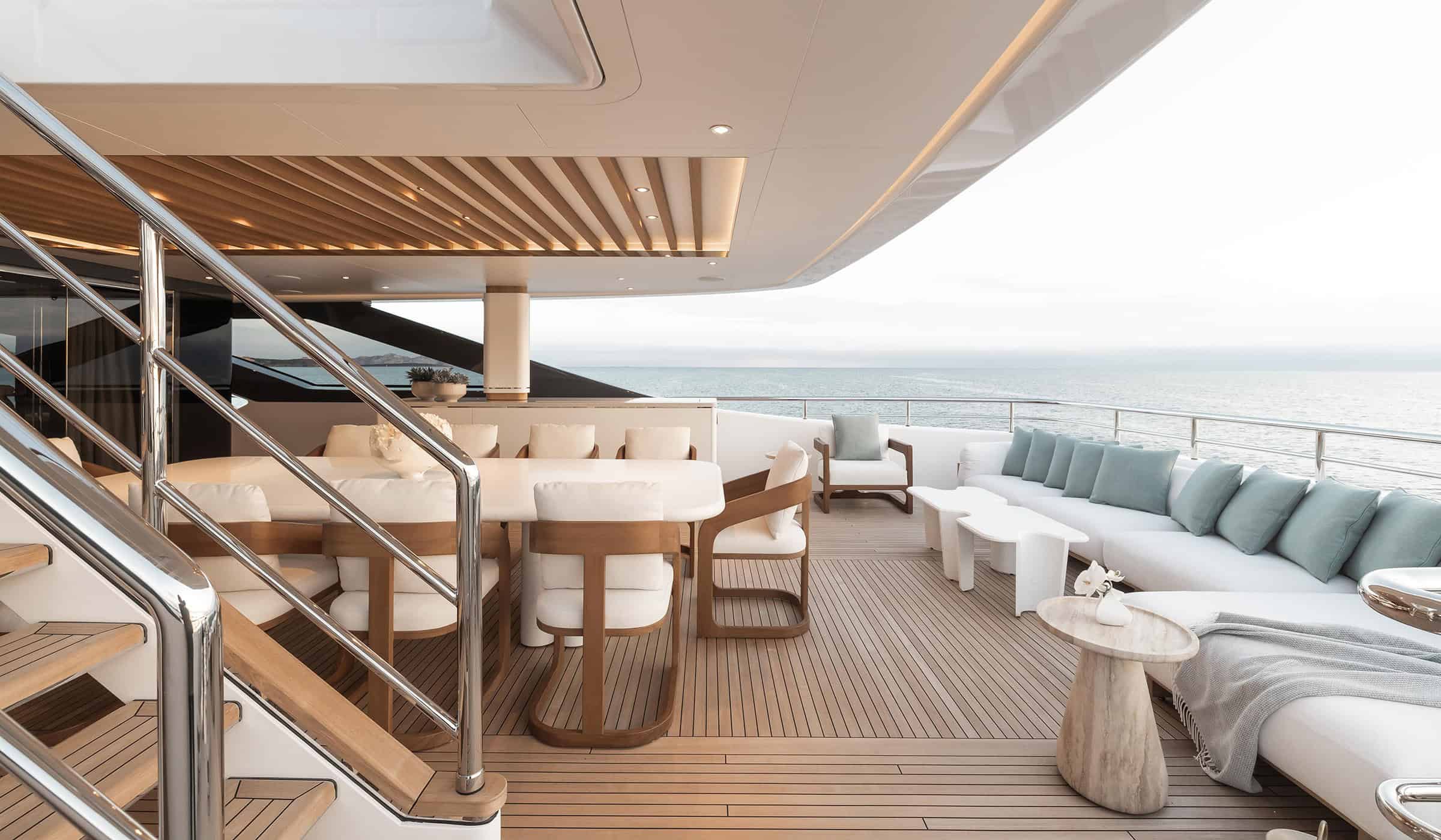 Benetti_MY Asani_Upper Deck_BlueIprod© (1)