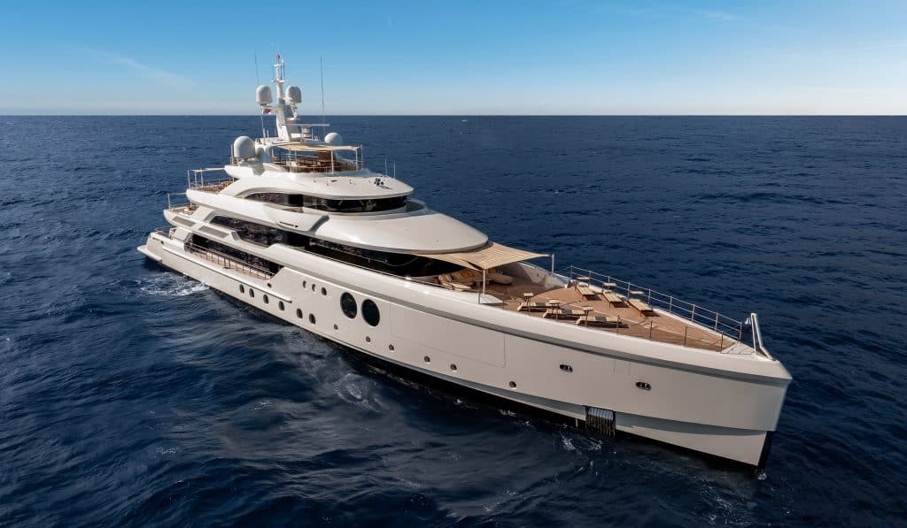 Benetti_MY Kasper 7_1