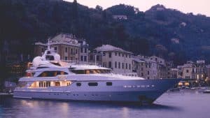 Benetti_Queen_M_fleet_02