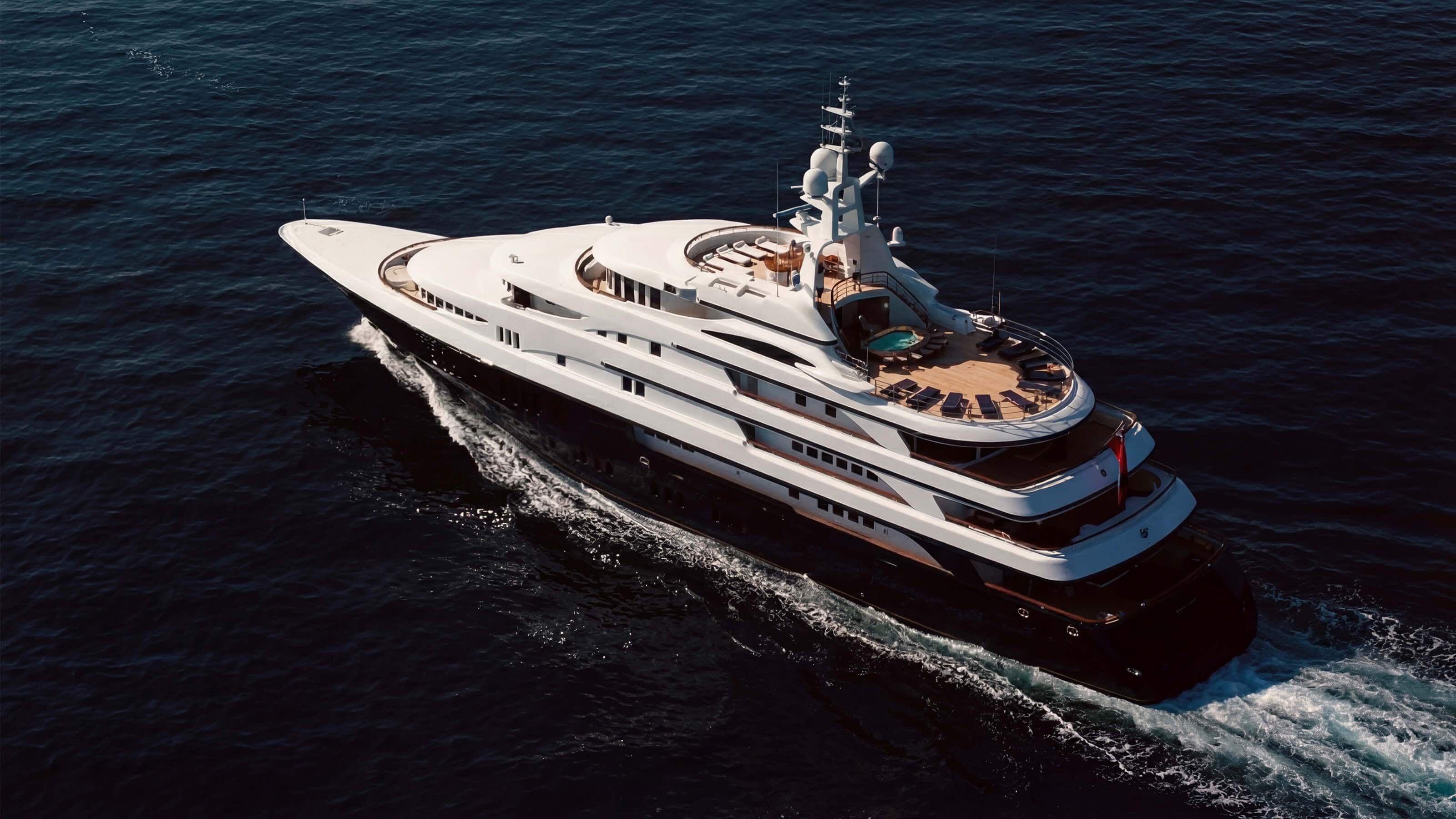 Benetti_Reverie_fleet_02