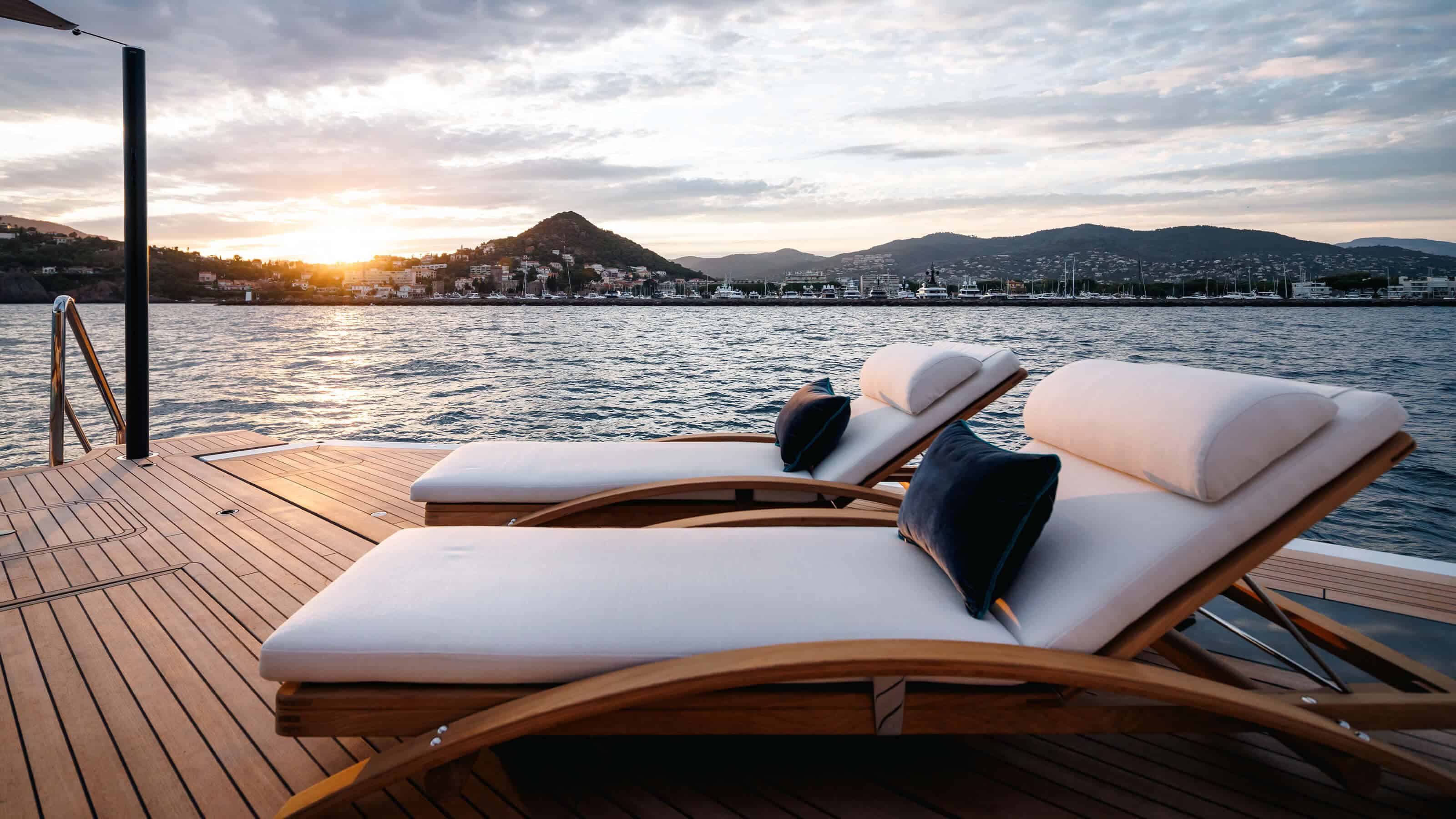 Benetti_Lady_Estey_fleet_03