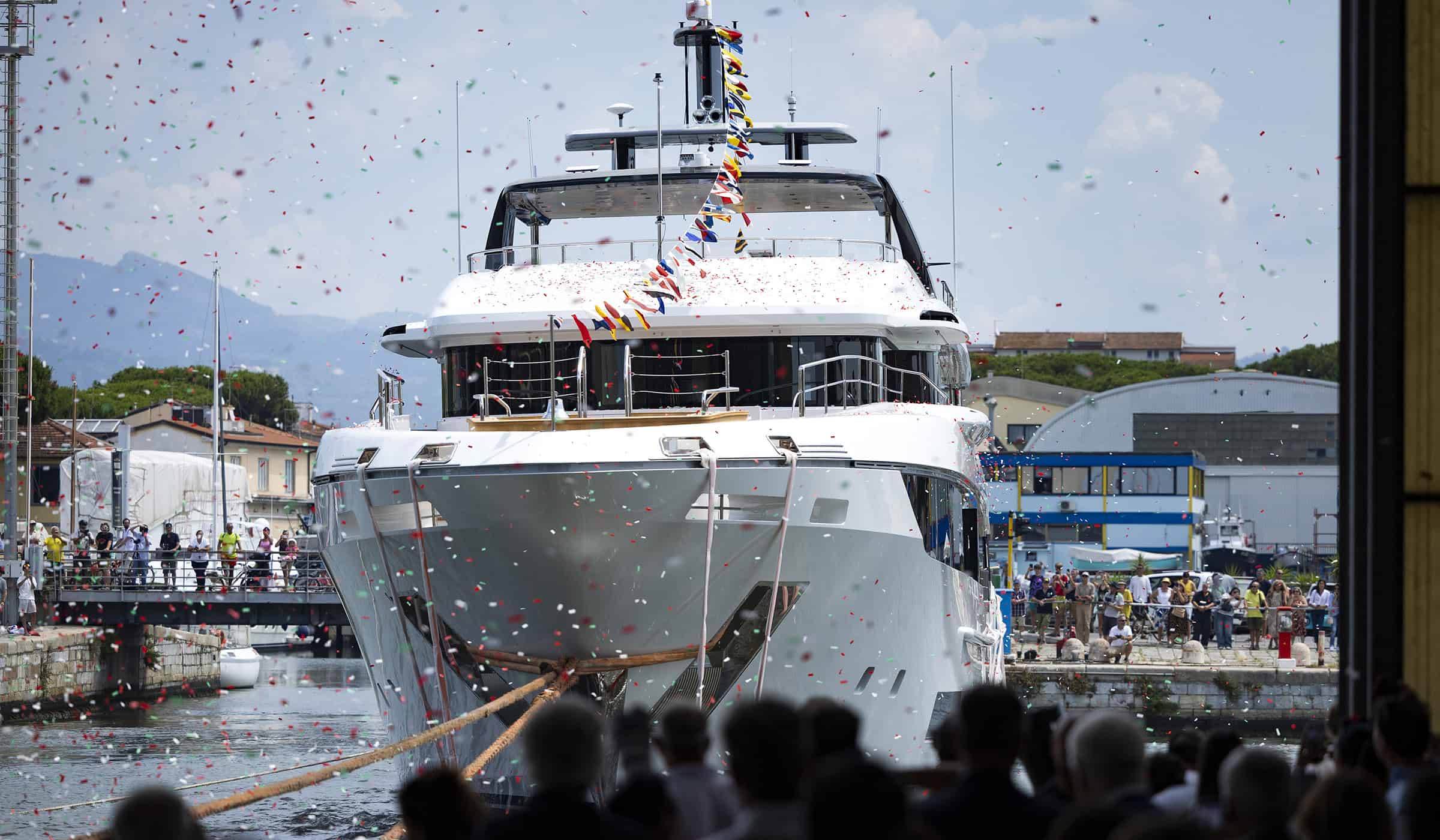Benetti launches MY Lumina-5